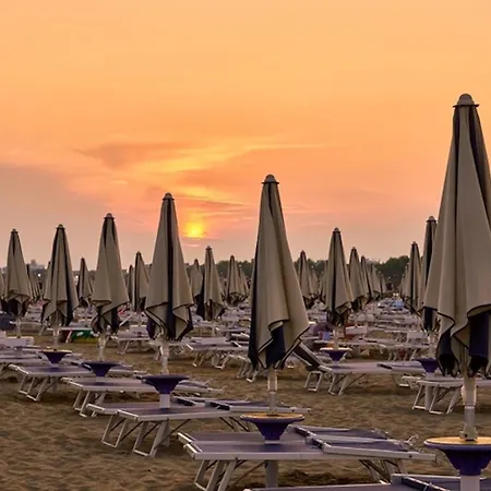 Seafront In Lignano Riviera 别墅 利尼亚诺萨比亚多罗